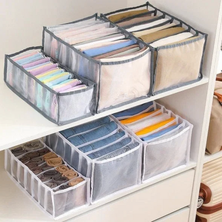 Clothes storage box