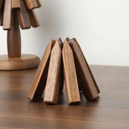 Wooden table mat, tree shape